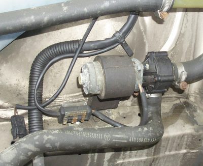 auxiliary-water-pump-circulates-coolant