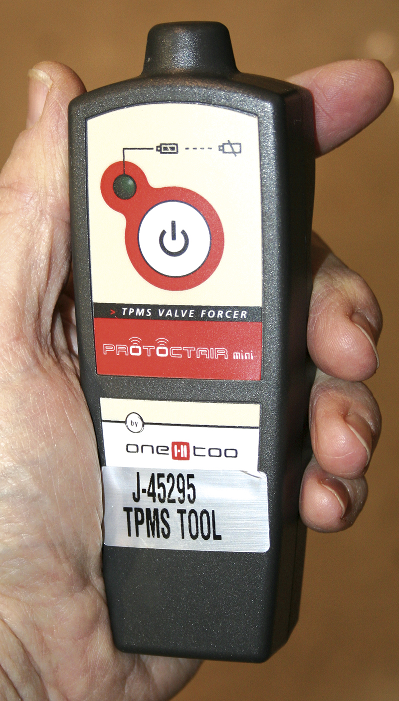 A J-45295 TPMS Transmitter Activation Tool is required for registration.