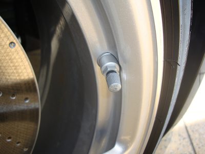 TPMS-tire-valve