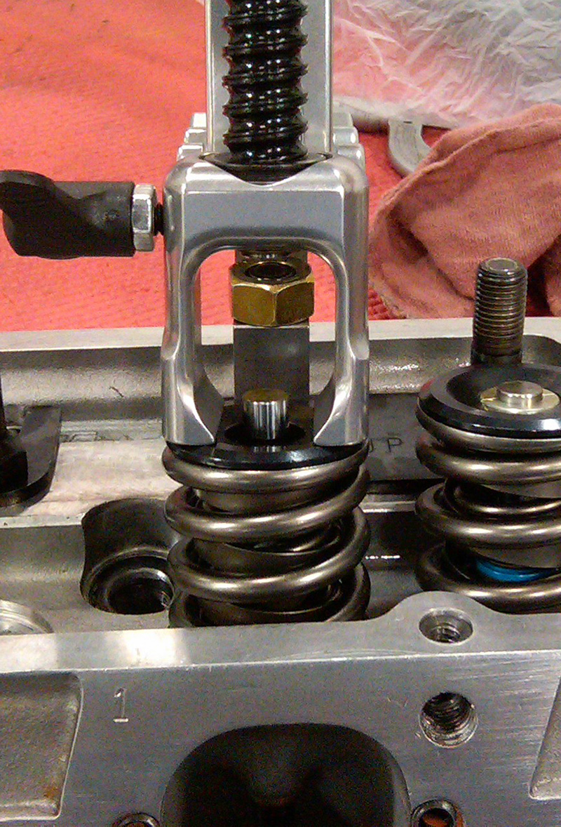 Buxton compression in operation
