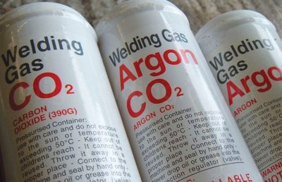 ArgonCO2_CO2_Argon_3-gas-bottles