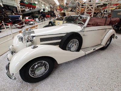 Mercedes-Benz-500K-Cabriolet-B