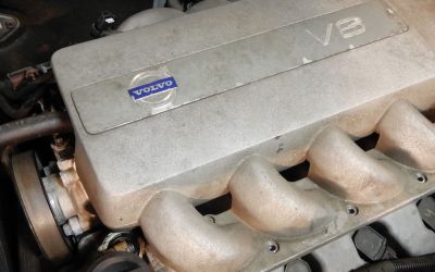 Resealing Volvo XC90 V8 Front Engine Cover